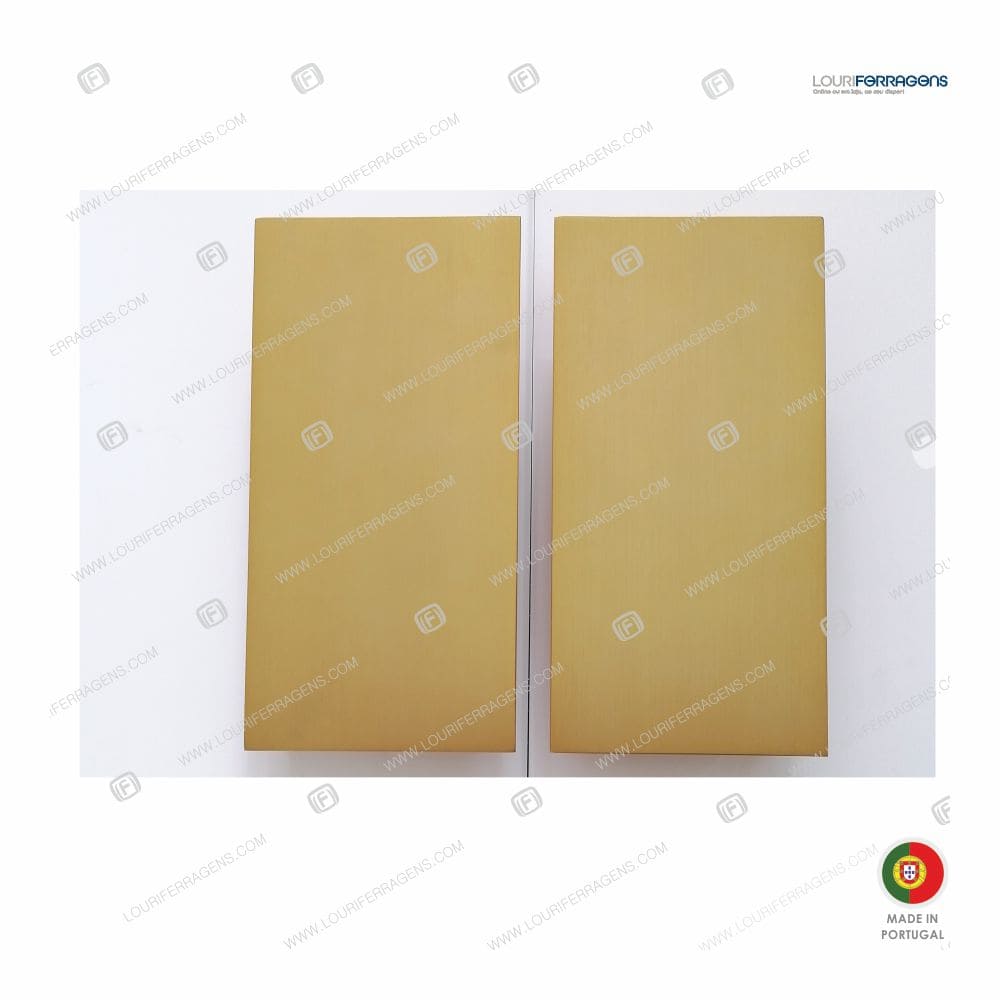 Puxador-asa-porta-retangular-moderna-300x150-acabamento-dourado-escovado-louriferragens-9